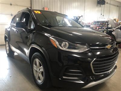 2019 Chevrolet Trax LT   - Photo 4 - Saint Louis, MI 48880-9800
