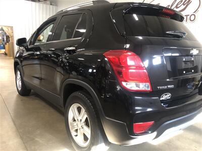 2019 Chevrolet Trax LT   - Photo 3 - Saint Louis, MI 48880-9800