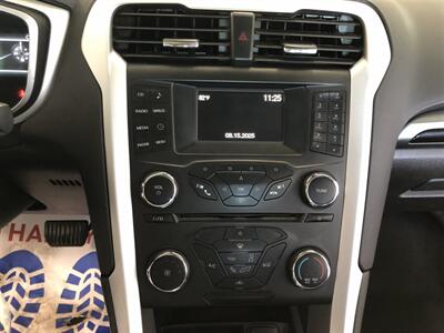 2016 Ford Fusion SE   - Photo 13 - Saint Louis, MI 48880-9800