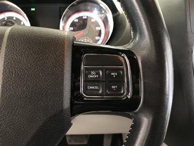 2020 Dodge Grand Caravan SXT   - Photo 11 - Saint Louis, MI 48880-9800