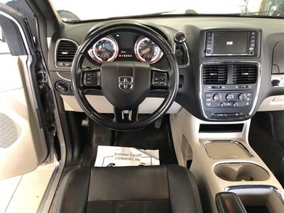 2020 Dodge Grand Caravan SXT   - Photo 8 - Saint Louis, MI 48880-9800