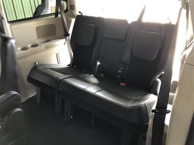 2020 Dodge Grand Caravan SXT   - Photo 16 - Saint Louis, MI 48880-9800