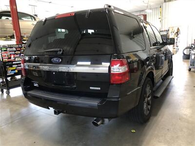 2017 Ford Expedition Limited   - Photo 6 - Saint Louis, MI 48880-9800