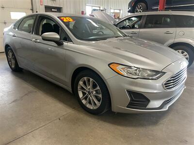 2020 Ford Fusion SE   - Photo 4 - Saint Louis, MI 48880-9800