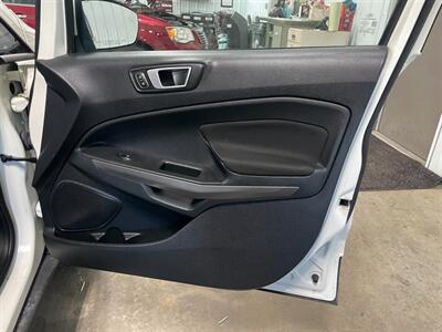 2019 Ford EcoSport SE   - Photo 19 - Saint Louis, MI 48880-9800