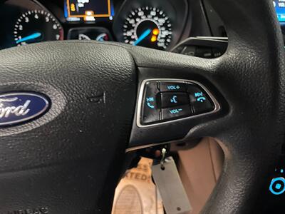 2017 Ford Focus SE - Photo 15 - Saint Louis, MI 48880-9800