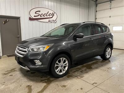 2018 Ford Escape SE   - Photo 1 - Saint Louis, MI 48880-9800