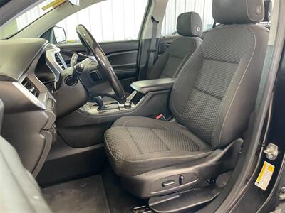 2018 GMC Acadia SLE-2 - Photo 16 - Saint Louis, MI 48880-9800