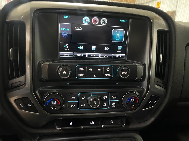 2015 Chevrolet Silverado 1500 LT - Photo 12 - Saint Louis, MI 48880-9800