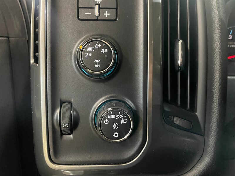 2015 Chevrolet Silverado 1500 LT - Photo 9 - Saint Louis, MI 48880-9800