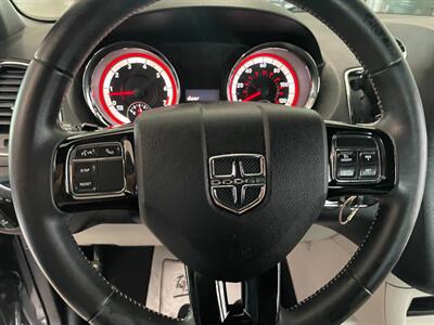 2017 Dodge Grand Caravan SXT - Photo 9 - Saint Louis, MI 48880-9800
