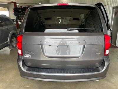 2017 Dodge Grand Caravan SXT - Photo 28 - Saint Louis, MI 48880-9800