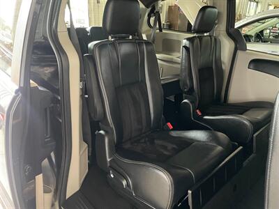 2017 Dodge Grand Caravan SXT - Photo 18 - Saint Louis, MI 48880-9800