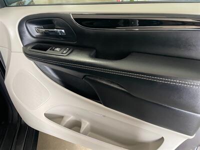 2017 Dodge Grand Caravan SXT - Photo 22 - Saint Louis, MI 48880-9800
