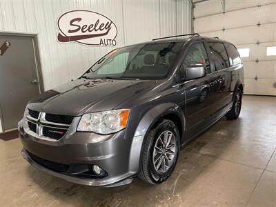 2017 Dodge Grand Caravan SXT - Photo 2 - Saint Louis, MI 48880-9800