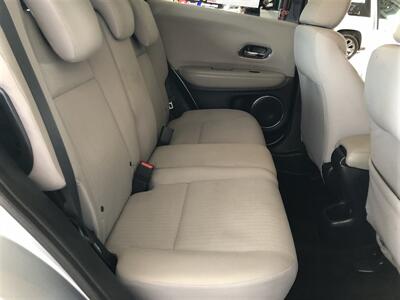 2018 Honda HR-V EX   - Photo 16 - Saint Louis, MI 48880-9800