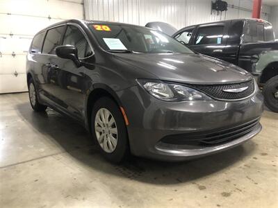 2020 Chrysler Voyager L   - Photo 5 - Saint Louis, MI 48880-9800