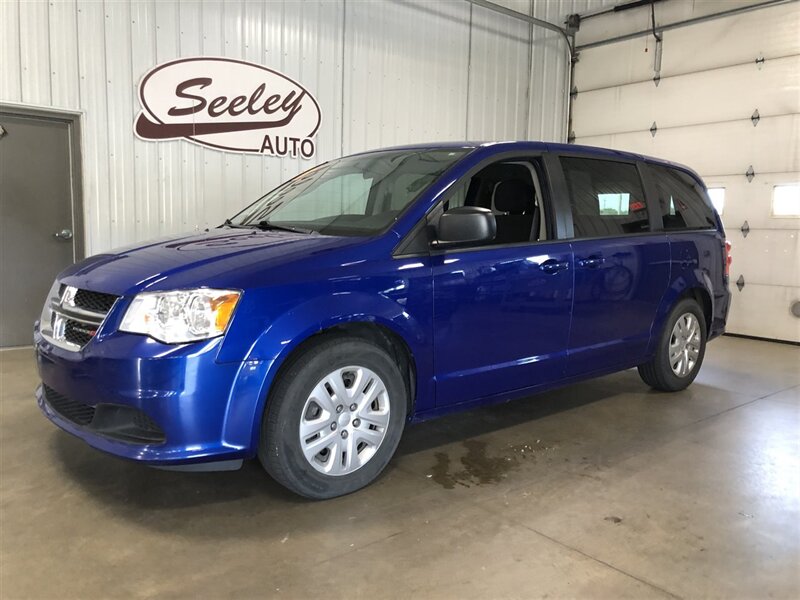 2018 Dodge Grand Caravan SE - Photo 1 - Saint Louis, MI 48880-9800