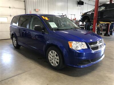 2018 Dodge Grand Caravan SE   - Photo 5 - Saint Louis, MI 48880-9800