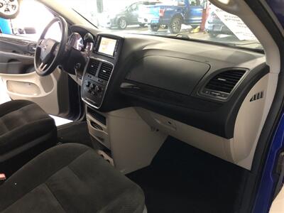 2018 Dodge Grand Caravan SE   - Photo 17 - Saint Louis, MI 48880-9800