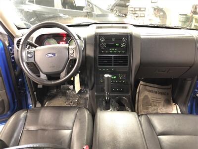 2010 Ford Explorer Sport Trac Limited   - Photo 7 - Saint Louis, MI 48880-9800