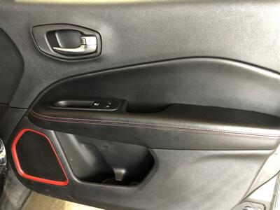 2018 Jeep Compass Trailhawk   - Photo 23 - Saint Louis, MI 48880-9800