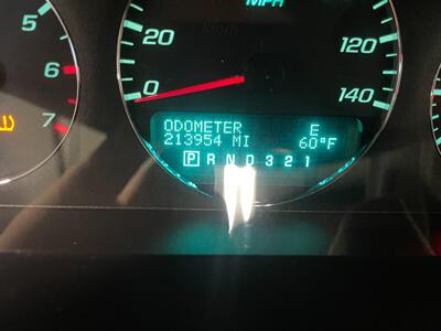 2009 Chevrolet Impala LT   - Photo 9 - Saint Louis, MI 48880-9800