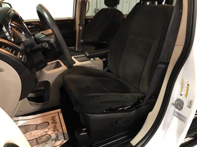 2016 Dodge Grand Caravan SXT - Photo 13 - Saint Louis, MI 48880-9800