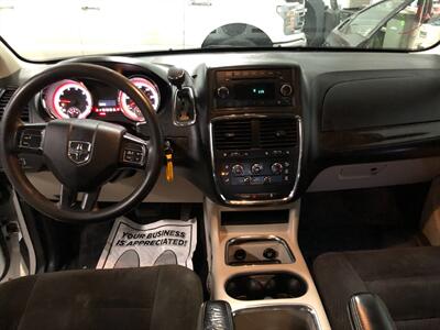 2016 Dodge Grand Caravan SXT - Photo 7 - Saint Louis, MI 48880-9800