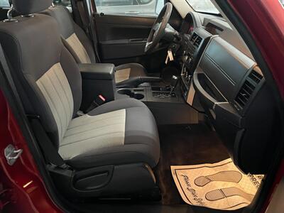 2010 Jeep Liberty Sport   - Photo 15 - Saint Louis, MI 48880-9800