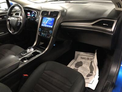 2020 Ford Fusion SE   - Photo 18 - Saint Louis, MI 48880-9800