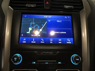 2020 Ford Fusion SE   - Photo 11 - Saint Louis, MI 48880-9800