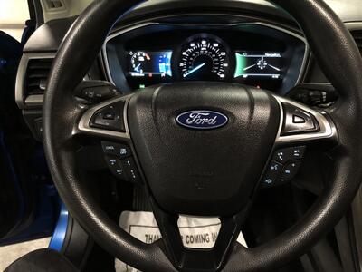 2020 Ford Fusion SE   - Photo 7 - Saint Louis, MI 48880-9800