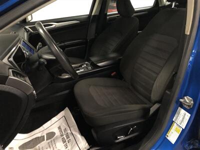 2020 Ford Fusion SE   - Photo 14 - Saint Louis, MI 48880-9800
