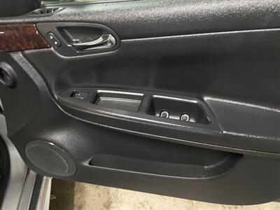 2013 Chevrolet Impala LT   - Photo 21 - Saint Louis, MI 48880-9800