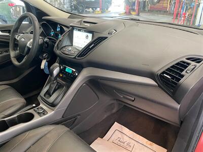 2016 Ford Escape SE - Photo 17 - Saint Louis, MI 48880-9800