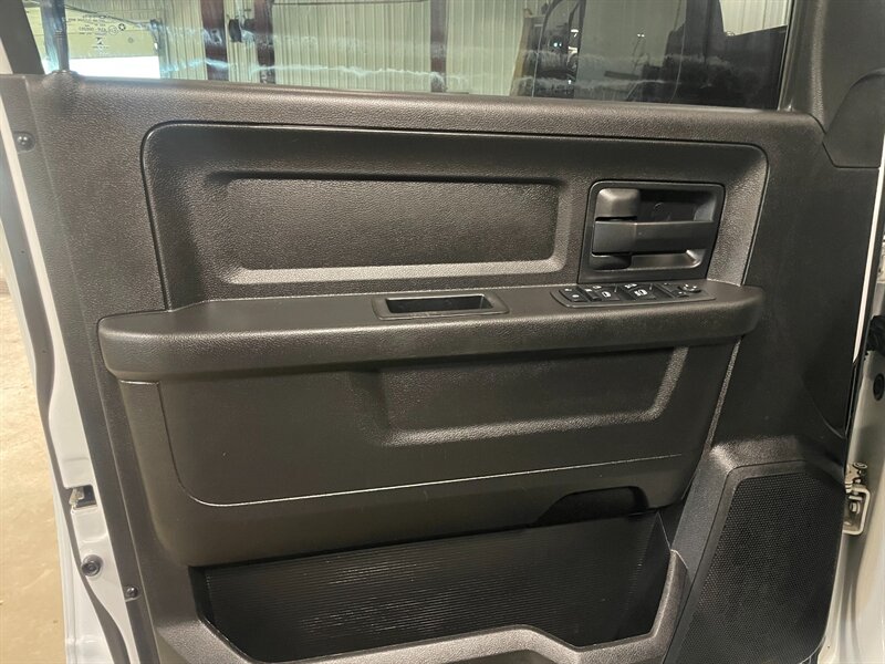2018 RAM 2500 Tradesman - Photo 19 - Saint Louis, MI 48880-9800