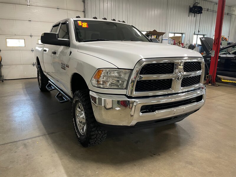 2018 RAM 2500 Tradesman - Photo 5 - Saint Louis, MI 48880-9800