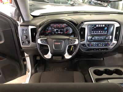 2018 GMC Sierra 1500 SLE   - Photo 8 - Saint Louis, MI 48880-9800