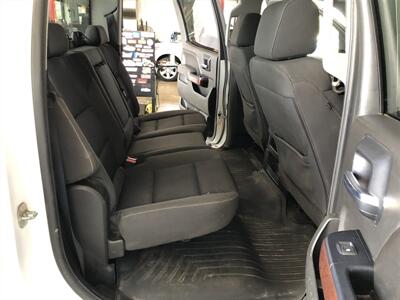 2018 GMC Sierra 1500 SLE   - Photo 18 - Saint Louis, MI 48880-9800
