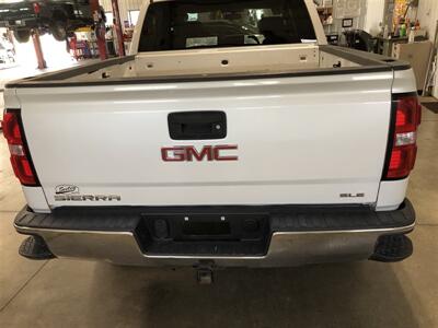 2018 GMC Sierra 1500 SLE   - Photo 24 - Saint Louis, MI 48880-9800