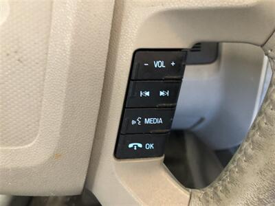 2010 Ford Escape XLT   - Photo 11 - Saint Louis, MI 48880-9800