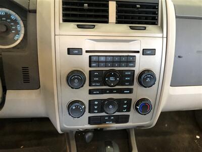 2010 Ford Escape XLT   - Photo 13 - Saint Louis, MI 48880-9800