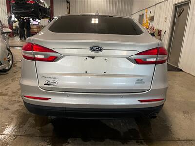 2019 Ford Fusion SE - Photo 7 - Saint Louis, MI 48880-9800
