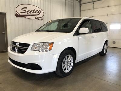 2019 Dodge Grand Caravan SXT   - Photo 2 - Saint Louis, MI 48880-9800