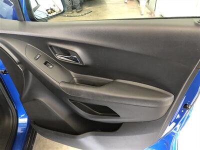 2016 Chevrolet Trax LS   - Photo 19 - Saint Louis, MI 48880-9800