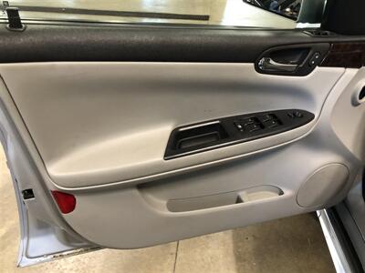 2016 Chevrolet Impala Limited LS Fleet   - Photo 19 - Saint Louis, MI 48880-9800