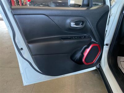 2016 Jeep Renegade Trailhawk - Photo 22 - Saint Louis, MI 48880-9800