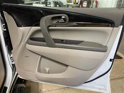 2017 Buick Enclave Premium - Photo 21 - Saint Louis, MI 48880-9800