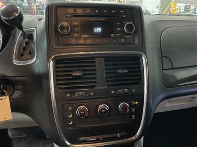 2014 Dodge Grand Caravan American Value Package - Photo 12 - Saint Louis, MI 48880-9800